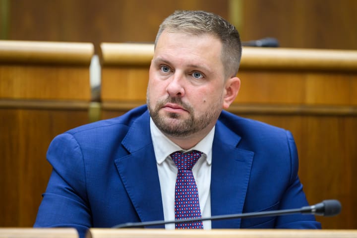 Sasko: People Could Be Vaccinated in Pharmacies as Early as December