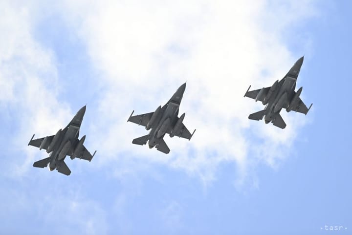 Opposition Demands Explanation for Gov't Purchase of Four Extra F-16s