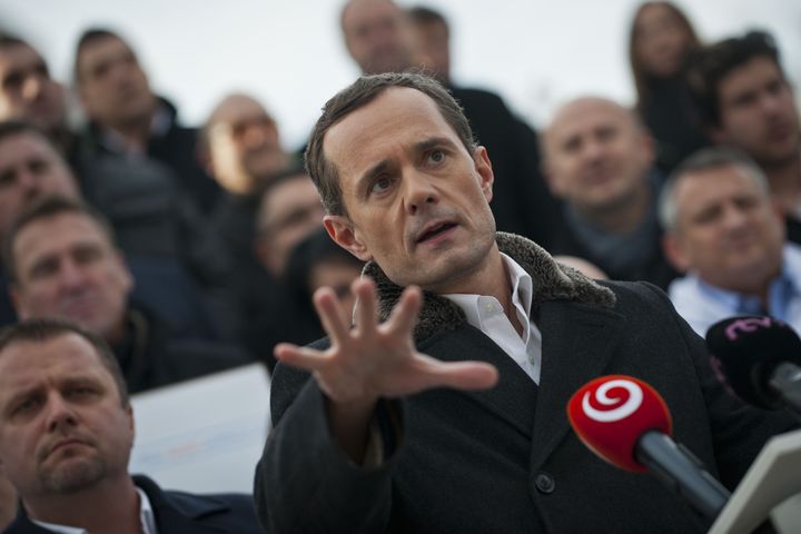 Prochazka: I Challenge Fico to TV Debate on RTVS