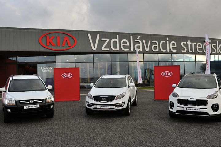 Kia Motors Slovakia to Take On 24 Students for Dual Education Courses