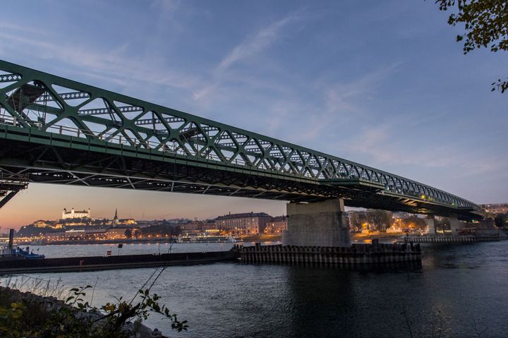 Bratislava: Many People Want 'Old Bridge' to Retain Its Name