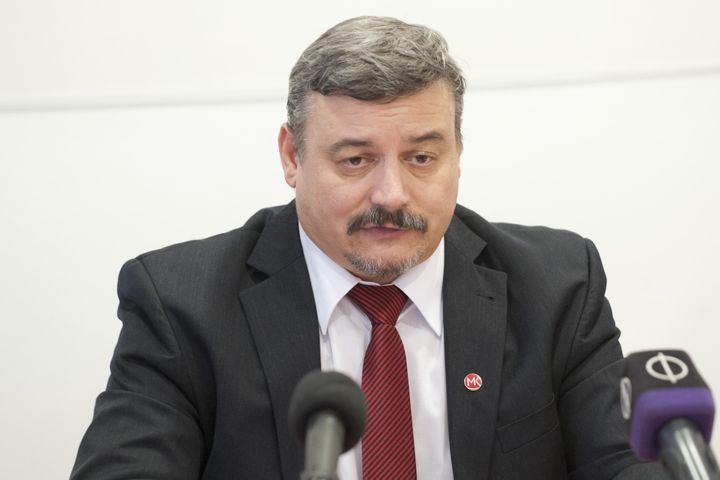 SMK Prefers Rightist Government, But Would Hold Talks with Smer-SD