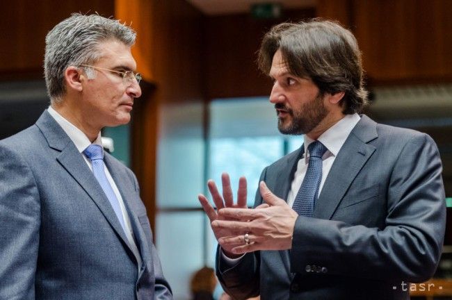 Kalinak: Greece's Attitude Main Problem in Dealing with Migration Crisis