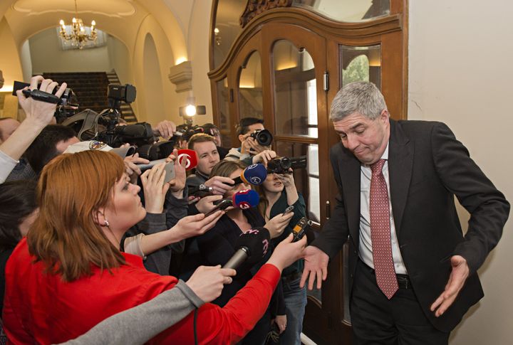 Coalition Parties to Redistribute Ministries This Afternoon