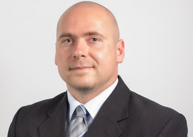 Late MP's Replacement Jan Mora Swears Oath in Parliament