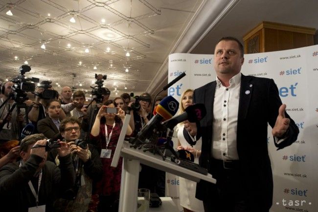 Five Siet MPs Don't Trust Prochazka, Setting Up Platform