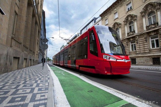 Trams Return to Bratislava's Sturova St. and Vajanskeho Embankment