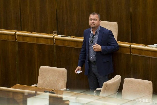 Dissatisfied Siet MPs Leave Party, Want to Discuss with Most-Hid