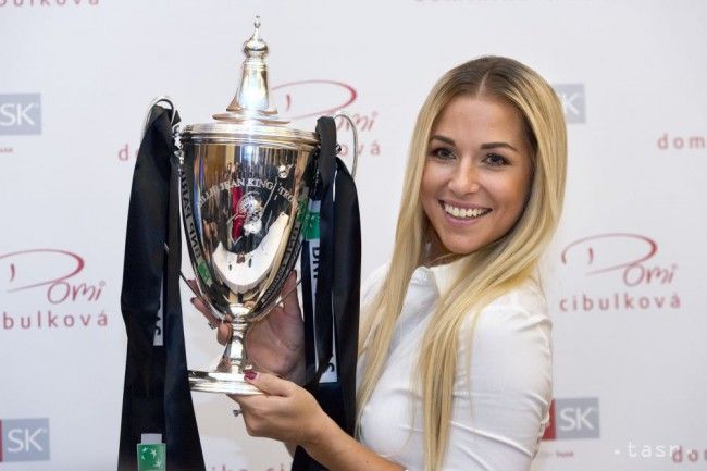 WTA Champion Cibulkova Receives Hero's Welcome at Home