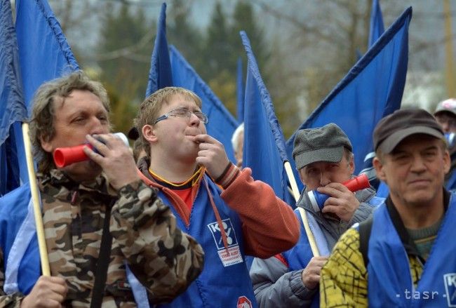 Most of PPS Group Detva Employees Support Joining Strike