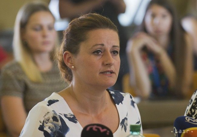 Blahova: Labour Ministry Using Double Standards in Case of Clean Day