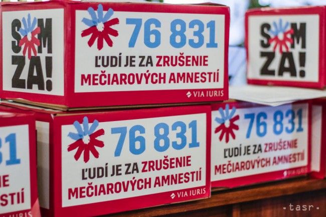 Petition Calling for Scrapping of Meciar Amnesties Delivered to House