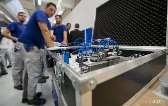 Slovakia to Intensify Cooperation with Serbia to Combat Illegal Labour