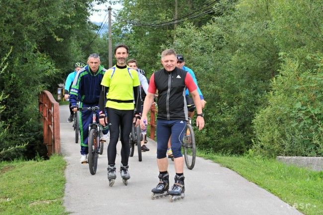 Fico: Skating on Cycling Path Bystricka Cyklomagistrala Unique Recreation