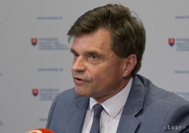 Plavcan Leaving Education Minister Post, Fico Wants New Name from Danko