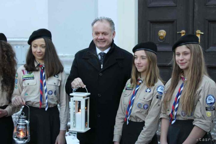 Kiska: I Hope That Light of Bethlehem Brings Peace to Slovak Homes