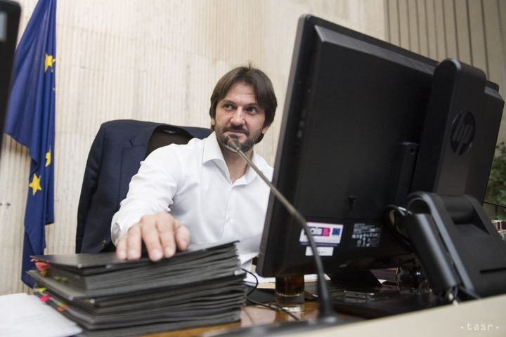 Government Approves Changes in Slovakia's Alien Policy
