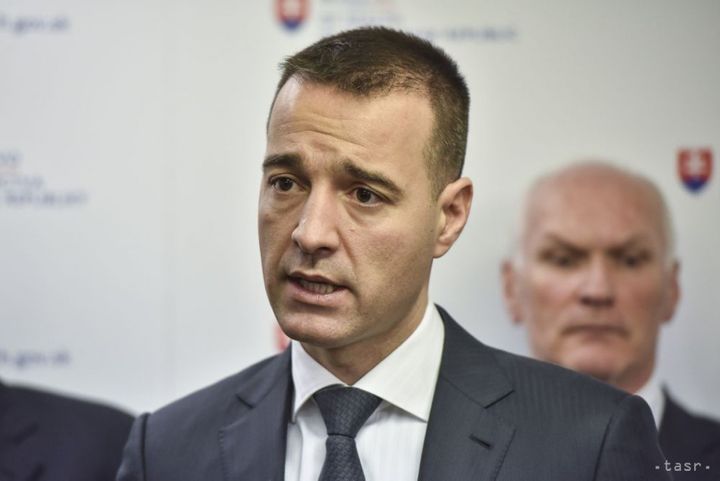 Drucker: Group of People Charged Percentage from Sale of Medical Equipment
