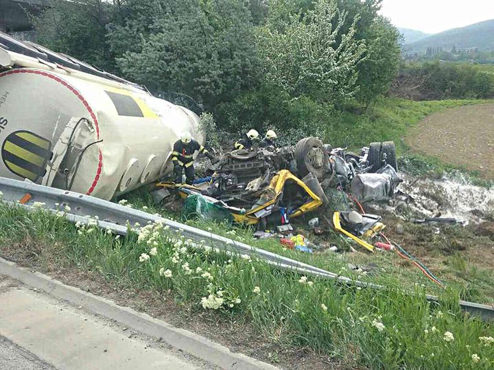 Tank Truck Carrying Petrol Crashes on D1; Driver Killed, Motorway Closed