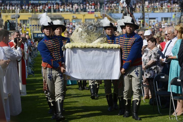 Anna Kolesarova Beatified in Kosice with 30,000 Believers in Attendance