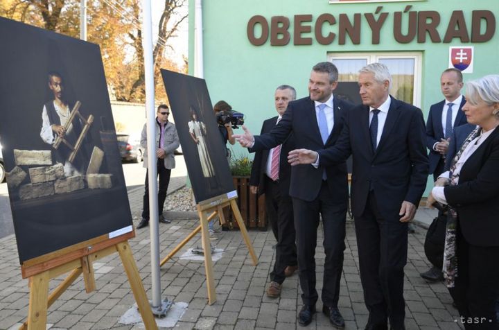 Secretary General of Council of Europe Familiarises with Roma Situation
