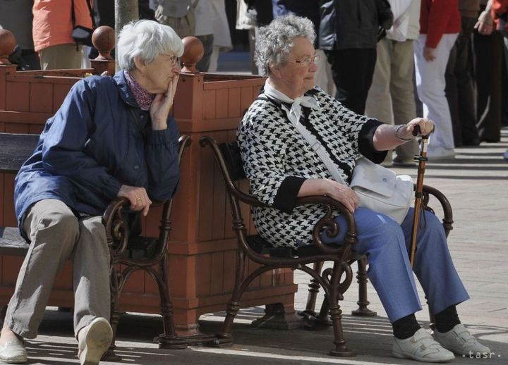 Smer-SD Discusses Early Retirement of Women with Opposition