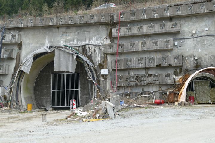 NDS Signs Contract for Building Visnove Motorway Tunnel