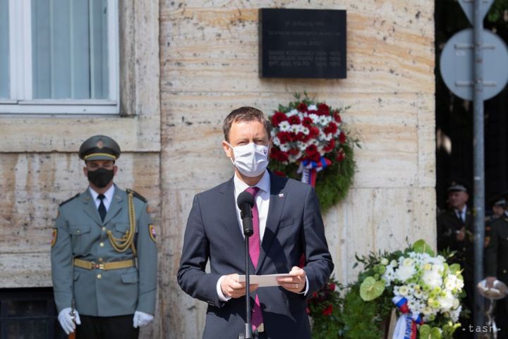 Premier: Despite Defeats It's Worth Fighting for Freedom